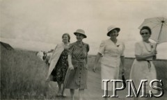 11.11.1945, Rongai, Kenia. 
Osiedle dla polskich uchodźców. Obchody Święta Niepodległości.
Fot. NN, kolekcja: Osiedla polskie w Afryce, Instytut Polski i Muzeum im. gen. Sikorskiego w Londynie