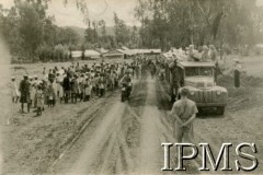 1947, Kenia. 
Zdjęcie wykonane podczas wycieczki uczniów VI klasy z osiedla dla polskich uchodźców w Rongai. 
Fot. NN, kolekcja: Osiedla polskie w Afryce, Instytut Polski i Muzeum im. gen. Sikorskiego w Londynie