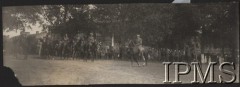 24.07.1925, Augustów, Polska.
10-lecie 1 Pułku Ułanów Krechowieckich, gen. Władysław Sikorski na koniu przyjmuje defiladę.
Fot. NN, Instytut Polski im. Gen. Sikorskiego w Londynie [Album nr inw. 415 - 1 pułku ułanów Krechowieckich]