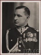 1920-1939, Polska.
Gen. bryg. Jan Kruszewski - dowódca Korpusu Ochrony Pogranicza w latach 1930-1939, portret w mundurze.
Fot. NN, Instytut Polski im. Gen. Sikorskiego w Londynie [album 4-B1]