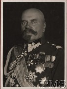 1920-1935, Polska.
Gen. dyw. Daniel Konarzewski - inspektor armii (od 1931 r.), portret w mundurze.
Fot. NN, Instytut Polski im. Gen. Sikorskiego w Londynie [album 4-B1]