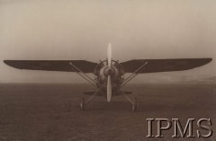 Ok. 1930, Warszawa, Polska.
PZL P.6, prototyp samolotu myśliwskiego projektu inż. Zygmunta Puławskiego, opracowany i oblatany w 1930 roku w Państwowych Zakładach Lotniczych.
Fot. NN, Instytut Polski im. Gen. Sikorskiego w Londynie [album nr 4 (133) - album ofiarowany przez Państwowe Zakłady Lotnicze w Warszawie królowi Jugosławii Aleksandrowi I]