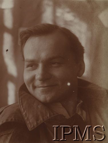 1915, Rarańcza, obw. Czerniowce, Ukraina.
Podporucznik Wiktor Mucha-Muszyński, portret.
Fot. por. Stanisław Siczek – dowódca kompanii CKM, Instytut Polski im. Gen. Sikorskiego w Londynie [ALBUM LEGIONÓW nr 20003 – 2 pułku piechoty Legionów Polskich]