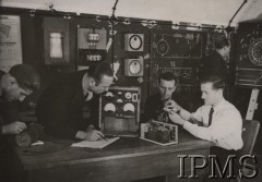 1949, Ingolstadt, Niemcy.
Stowarzyszenie Polskich Weteranów - uczestnicy kursu elektro-instalacyjnego.
Fot. NN, Instytut Polski im. Gen. Sikorskiego w Londynie [Album 4/F2 - Stowarzyszenie Polskich Weteranów, koło nr 601, Ingolstadt nad Dunajem]