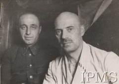 Jesień 1941, Jangi-Jul, Uzbekistan, ZSRR.
Towarzysz Żukow i gen. Władysław Anders, portret.
Fot. Giedroyc (?), Instytut Polski im. Gen. Sikorskiego w Londynie