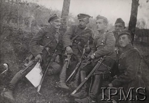 1919, brak miejsca.
Żołnierze 3 Pułku Strzelców Konnych, I Dywizjon (b. Szwadron Żandarmerii Konnej).
Fot. NN, Instytut Polski im. Gen. Sikorskiego w Londynie [kolekcja 240/111]