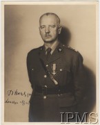 18.02.1942, Londyn, Anglia, Wielka Brytania.
Generał Władysław Sikorski, portret w mundurze.
Fot. NN, Instytut Polski im. Gen. Sikorskiego w Londynie [Kolekcja mjr Piotra Dudzińskiego, dowódcy 304 Dywizjonu Bombowego 