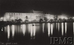 Lata 30., Split, Jugosławia.
Split w nocy, fragment nadmorskiej promenady.
Fot. NN, Instytut Polski im. Gen. Sikorskiego w Londynie [kolekcja nr 501 - Henryk Barański]