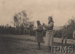 1915, brak miejsca.
Brygadier Gütner po lewej, po prawej ppłk Marian Żegota-Januszajtis, dowódca 2 pułku piechoty.
Fot. NN, Instytut Polski im. Gen. Sikorskiego w Londynie [Kolekcja Żegota-Januszajtis]