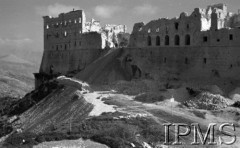 Maj 1944, Cassino, Włochy.
Bitwa pod Monte Cassino, fragment zniszczonego klasztoru Benedyktynów.
Fot. NN, Instytut Polski im. Gen. Sikorskiego w Londynie [Album negatywowy - Monte Cassino]

