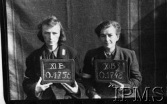 Październik 1944, Fallingbostel, Niemcy.
Kobiety wzięte do niewoli po upadku Powstania Warszawskiego, portrety więzienne.
Opis do zbioru: Rejestracja odbyła się w Fallingbostel - stalag XI B. Tam zrobiono nam fotografie i dano numery. Te numery towarzyszyły nam już do końca poprzez obozy Bergen Belsen i Oberlangen. 
Fot. NN, Instytut Polski im. Gen. Sikorskiego w Londynie [Album negatywowy - Stalag XI B Fallingbostel]
