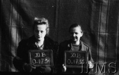 Październik 1944, Fallingbostel, Niemcy.
Kobiety wzięte do niewoli po upadku Powstania Warszawskiego, portrety więzienne.
Opis do zbioru: Rejestracja odbyła się w Fallingbostel - stalag XI B. Tam zrobiono nam fotografie i dano numery. Te numery towarzyszyły nam już do końca poprzez obozy Bergen Belsen i Oberlangen. 
Fot. NN, Instytut Polski im. Gen. Sikorskiego w Londynie [Album negatywowy - Stalag XI B Fallingbostel]