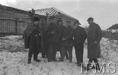 Listopad 1941, Kołtubanka, obł. Czkałowsk, ZSRR.
Obóz żołnierzy formującej się Armii Andersa, byli łagiernicy, którzy zgłosili się do polskiego wojska.
Fot. Czesław Zembal, Instytut Polski im. Gen. Sikorskiego w Londynie [album negatywowy A-I ROSJA] - płachta 2