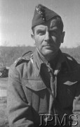 Luty 1942, Jangi-Jul, Uzbekistan, ZSRR.
Obóz formującej się Armii Polskiej, rotmistrz Stanisław Strumph.
Fot. inż. Wiktor Ostrowski, Instytut Polski im. Gen. Sikorskiego w Londynie [album negatywowy A-I ROSJA] - płachta 18