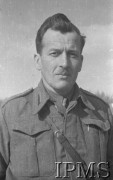Luty 1942, Dżałał-Abad, Kirgistan, ZSRR.
Szwadron Przyboczny - rotmistrz Czesław Florkowski.
Fot. inż. Wiktor Ostrowski, Instytut Polski im. Gen. Sikorskiego w Londynie [album negatywowy A-I ROSJA] - płachta 20
