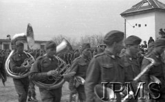 Marzec 1942, Jangi-Jul, Uzbekistan, ZSRR.
Orkiestra wojskowa.
Fot. Stanisław Lipiński, Instytut Polski im. Gen. Sikorskiego w Londynie [album negatywowy A-I ROSJA] - p3achta 22