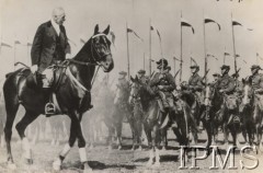 Lata 30., Polska.
Prezydent Ignacy Mościcki na manewrach kawaleryjskich.
Fot. NN, Instytut Polski im. Gen. Sikorskiego w Londynie [szuflada nr 18, Legiony. Wojsko Przed 1939, PW, LOPR]