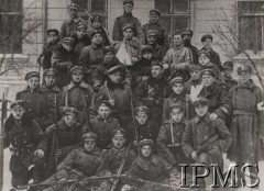 1918, Lwów.
Wojna polsko-ukraińska, obrona Lwowa - żołnierze kompanii szturmowej.
Fot. NN, Instytut Polski im. Gen. Sikorskiego w Londynie [szuflada nr 19, Walki o Niepodległość 1914-1920]
