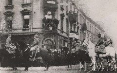 01.12.1916, Warszawa.
Wkroczenie oddziałów legionowych do Warszawy. Generał Stanisław Szeptycki składa meldunek gubernatorowi, gen. von Etzdorfowi.
Fot. NN, Instytut Polski im. Gen. Sikorskiego w Londynie [szuflada nr 19, Walki o Niepodległość 1914-1920]