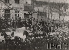 Listopad 1916, Pułtusk.
Wejście Legionów do Pułtuska.
Fot. NN, Instytut Polski im. Gen. Sikorskiego w Londynie [szuflada nr 19, Walki o Niepodległość 1914-1920]