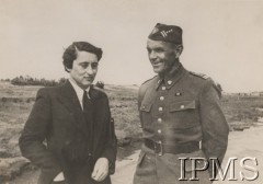 1943, ZSRR.
Wanda Wasilewska i pułkownik Zygmunt Berling, dowódca 1 Dywizji Piechoty im. Tadeusza Kościuszki.
Fot. NN, Instytut Polski im. Gen. Sikorskiego w Londynie [szuflada nr 59 – Polacy w Rosji. Armia Ludowa. Katyń. Niemieckie terrory]