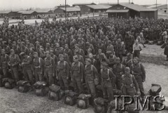 1942, Iran (Persja).
Ewakuacja Armii Andersa, Wojsko Polskie po przybyciu na Bliski Wschód.
Fot. NN, Instytut Polski im. Gen. Sikorskiego w Londynie [szuflada nr 9]