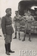 1942, Iran (Persja).
Ewakuacja Armii Andersa, Wojsko Polskie po przybyciu na Bliski Wschód.
Fot. NN, Instytut Polski im. Gen. Sikorskiego w Londynie [szuflada nr 9]