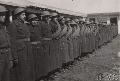 1941-1942, ZSRR.
Formowanie Armii Andersa, żołnierze 21 Pułku Piechoty.
Fot. NN, Instytut Polski i Muzeum im. gen. Sikorskiego w Londynie [teczka 6]