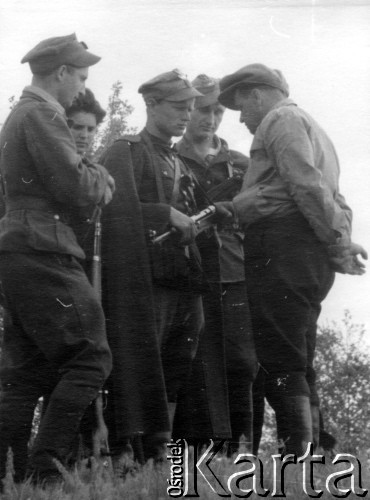 Maj-czerwiec 1944, Niedroszla ?
Żołnierze 4 Bryg. Part. AK: NN, sanitariuszka Janina Terlecka 