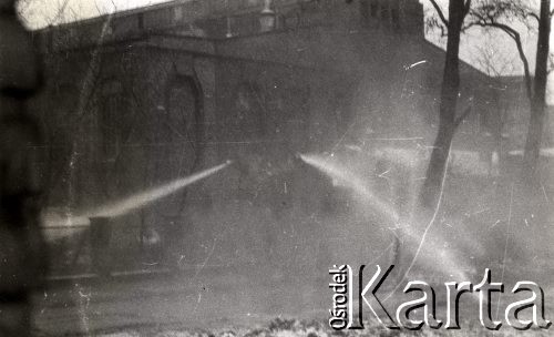 16.12.1981, Katowice, Polska.
Stan wojenny - pacyfikacja strajku w kopalni 