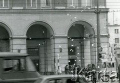 Kwiecień 1987, Warszawa, Polska.
Akcja transparentowo - ulotkowa Grup Oporu Solidarni. Akcja przeciwko podwyżkom cen.
Fot. NN, zbiory Ośrodka KARTA, kolekcja Grup Oporu 