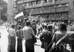 25.06.1976, Radom. 
Wydarzenia radomskie - czerwiec 1976. Ulica 1-go Maja, godzina 13.10. Manifestanci jadący w kierunku budynku KW PZPR.
Fot. NN, zbiory Ośrodka KARTA