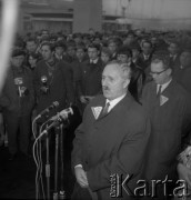 Przed 11.11.1968, Kraków, Polska.
I sekretarz Komitetu Wojewódzkiego PZPR, Czesław Domagała, spotyka się z delegatami przed udaniem się na V Zjazd Polskiej Zjednoczonej Partii Robotniczej.
Fot. Stanisław Gawliński, zbiory Ośrodka KARTA