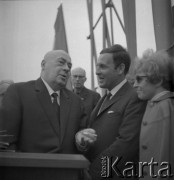 Lata 60., Kraków, Polska.
Spotkanie z premierem Józefem Cyrankiewiczem.
Fot. Stanisław Gawliński, zbiory Ośrodka KARTA