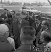 1971, Kraków, Polska.
Delegacja partyjna pod przewodnictwem I sekretarza KC PZPR Edwarda Gierka z wizytą w Hucie im. Lenina. 
Fot. Stanisław Gawliński, zbiory Ośrodka KARTA
