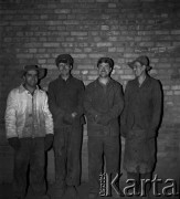 Lata 70., Kraków, Polska.
Kombinat Metalurgiczny Huty im. Lenina. Hutnicy.
Fot. Stanisław Gawliński, zbiory Ośrodka KARTA