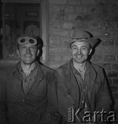 Lata 70., Kraków, Polska.
Kombinat Metalurgiczny Huty im. Lenina. Hutnicy.
Fot. Stanisław Gawliński, zbiory Ośrodka KARTA