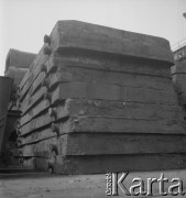 1972, Kraków, Polska.
Żelbetowe elementy konstrukcyjne na teren Kombinatu Metalurgicznego Huty im. Lenina
Fot. Stanisław Gawliński, zbiory Ośrodka KARTA