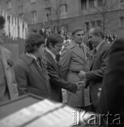 Lata 70., Kraków, Polska.
Uroczystość pod pomnikiem Lenina w Alei Róż w Nowej Hucie.
Fot. Stanisław Gawliński, zbiory Ośrodka KARTA