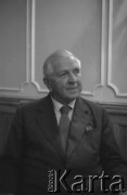 Lata 70., Kraków, Polska.
Profesor Mieczysław Klimaszewski - geolog, geomorfolog, człowiek nauki i działacz polityczny. W latach 1965-1972 pełnił funkcję zastępcy Przewodniczącego Rady Państwa. W okresie 1964-1972 był rektorem Uniwersytetu Jagiellońskiego.
Fot. Stanisław Gawliński, zbiory Ośrodka KARTA
