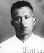 1936-1938, ZSRR.
Włodzimierz Fejgin, rozstrzelany w czasie Wielkiej Czystki, portret więzienny.
Fot. zbiory Ośrodka KARTA.
 
