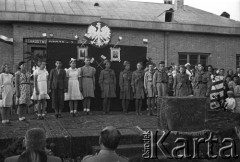 1.05.1943, Teheran, Iran.
Obóz Cywilny nr 2 dla polskich uchodźców, przedstawienie w czasie wizyty ministra Stańczyka.
Fot. Zygmunt Klemensiewicz, zbiory Ośrodka KARTA [sygn. B 48]

