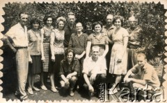 Lata 60., Wanda, Misiones, Argentyna.
Rodzina Franciszka i Barbary Firków.
Fot. NN, zbiory Stowarzyszenia Polsko-Argentyńskiego w Wandzie, reprodukcje cyfrowe w Bibliotece Polskiej im. Ignacego Domeyki w Buenos Aires (Biblioteca Polaca Ignacio Domeyko) i w Ośrodku KARTA w Warszawie