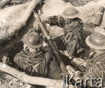 6.04.1944, Cassino, Włochy.
Bitwa pod Monte Cassino. Oddziały marokańskie 5 Armii Francuskiej, obsługa moździerza na stanowisku bojowym.
Fot. NN, zbiory Instytutu Józefa Piłsudskiego w Londynie
