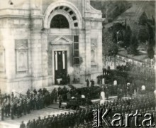 1944-1945, Włochy.
Uroczysta msza święta żołnierzy 2 Korpusu Polskiego.
Fot. kpt. lekarz Zbigniew Godlewski, zbiory Instytutu Józefa Piłsudskiego w Londynie
