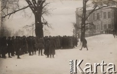 1920, Wołyń.
Józef Piłsudski ze sztabem wizytuje pozycje Legionów na Wołyniu.
Fot. NN, zbiory Instytutu Józefa Piłsudskiego w Londynie
