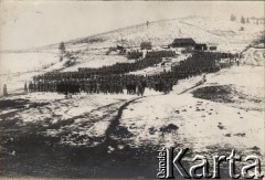1915, Rafajłowa, Galicja Wschodnia.
Msza polowa żołnierzy Legionów Polskich.
Fot. NN, zbiory Instytutu Józefa Piłsudskiego w Londynie