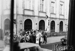 31.08.1983, Warszawa, Polska.
Róg ulicy Miodowej i Senatorskiej. Niezależna manifestacja pod Pałacem Małachowskich.
Fot. Kacper Mirosław Krajewski, zbiory Ośrodka KARTA