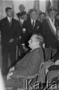 01.08.1995, Warszawa, Polska.
Uroczyste obchody 51. rocznicy wybuchu powstania warszawskiego, na zdjęciu Prezydent RP Lech Wałęsa podczas mszy świętej w Katedrze Polowej Wojska Polskiego.
Fot. Kacper M. Krajewski, zbiory Ośrodka KARTA