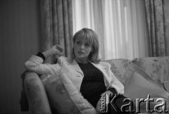 12.12.1995, Warszawa, Polska.
Izabella Scorupco, aktorka.
Fot. Kacper M. Krajewski, zbiory Ośrodka KARTA